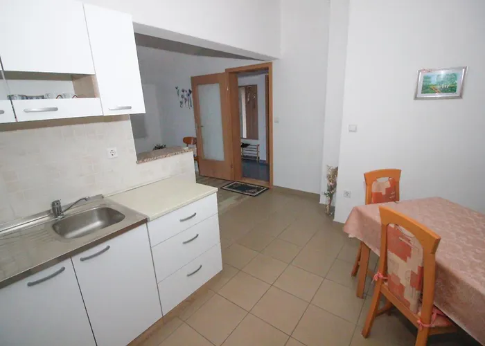 Ladan Omišalj