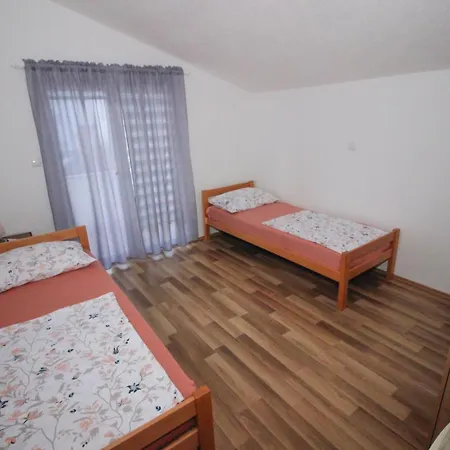 Ladan * Omišalj