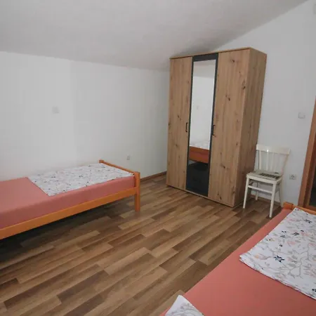 Ladan Omišalj
