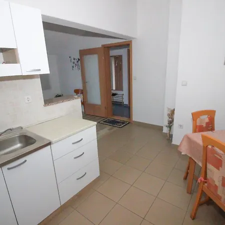 Ladan Omišalj