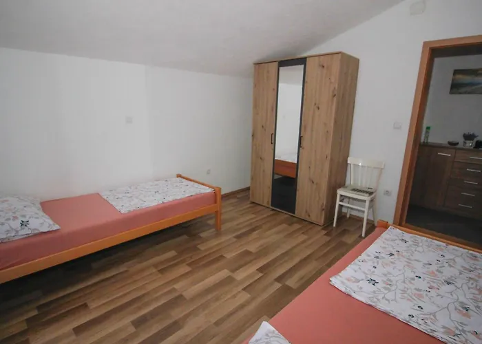 Ladan Omišalj
